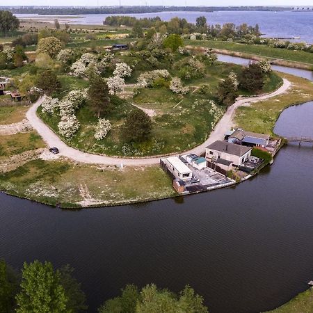 Carafun Aan Het Water Ooltgensplaat Villa Luaran gambar