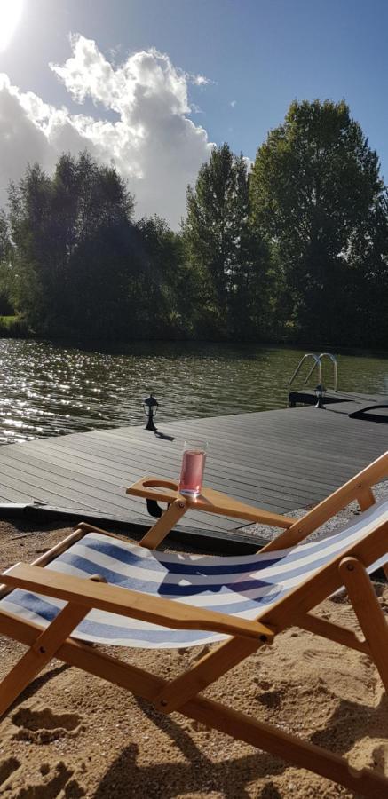 Carafun Aan Het Water Ooltgensplaat Villa Luaran gambar