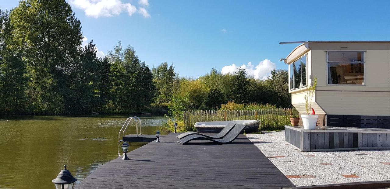 Carafun Aan Het Water Ooltgensplaat Villa Luaran gambar