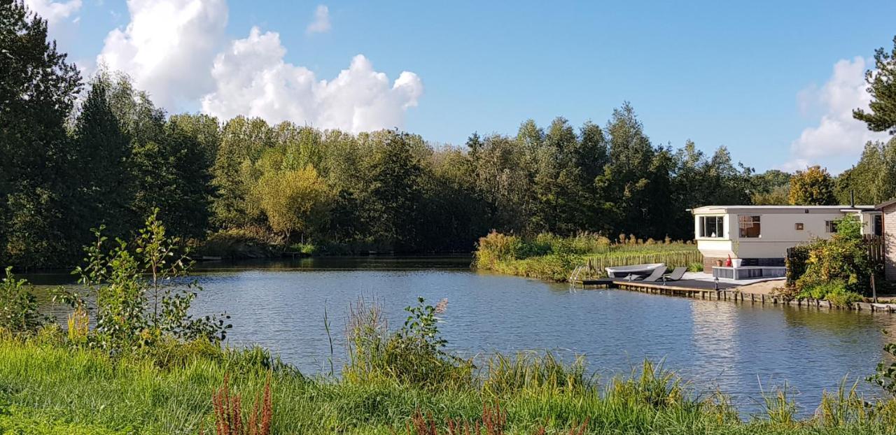 Carafun Aan Het Water Ooltgensplaat Villa Luaran gambar